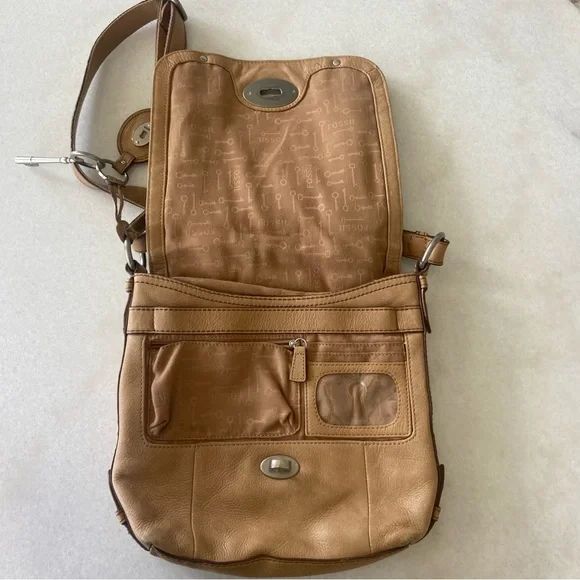 Vintage Fossil Maddox Pebbled Tan Leather Messenger Bag Purse